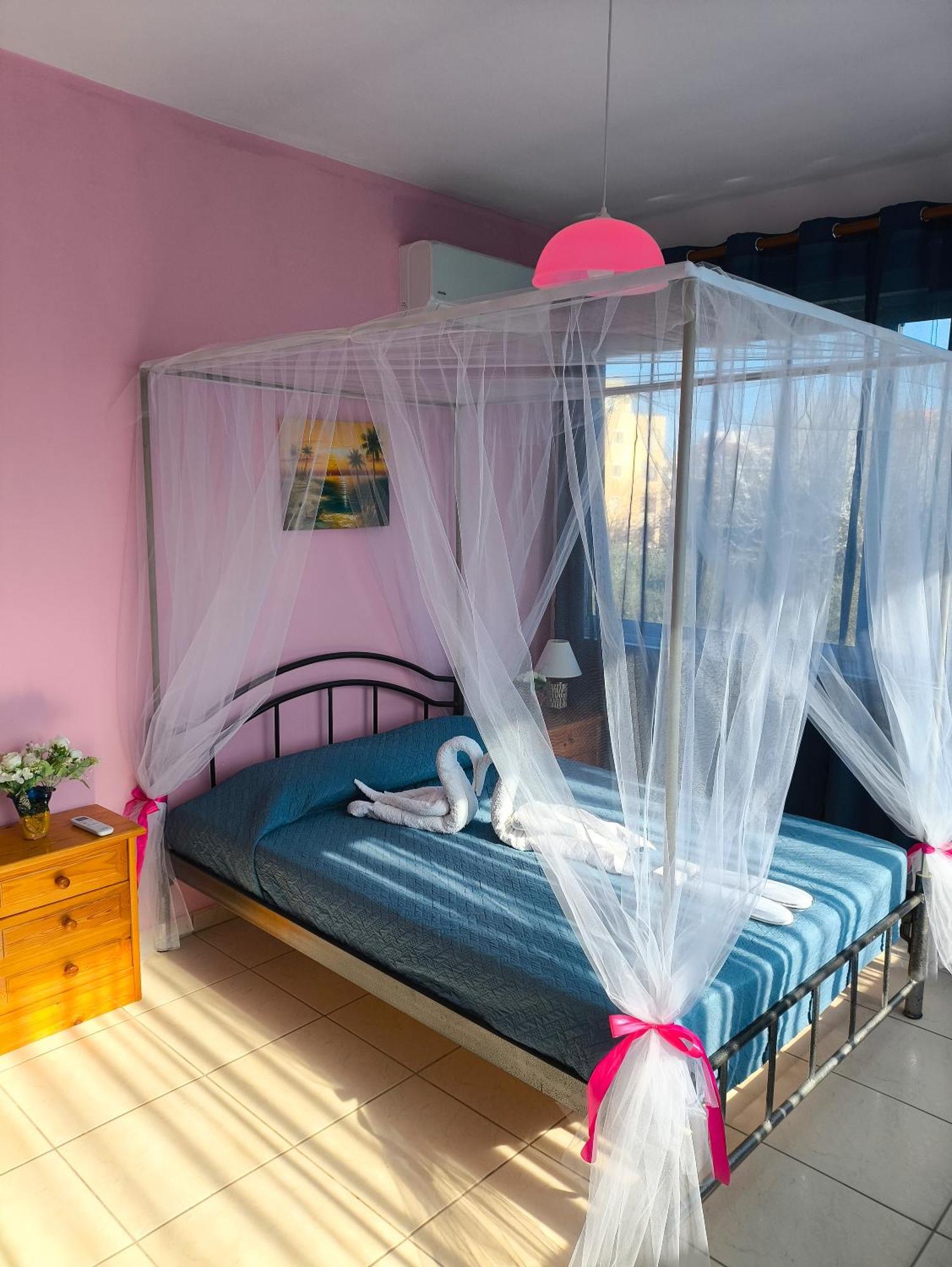 Eftichia Apartment Nea Chora Chania  Eksteriør billede